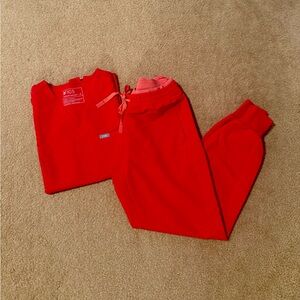 Figs Pop Red Slim Catarina and Jogger Set